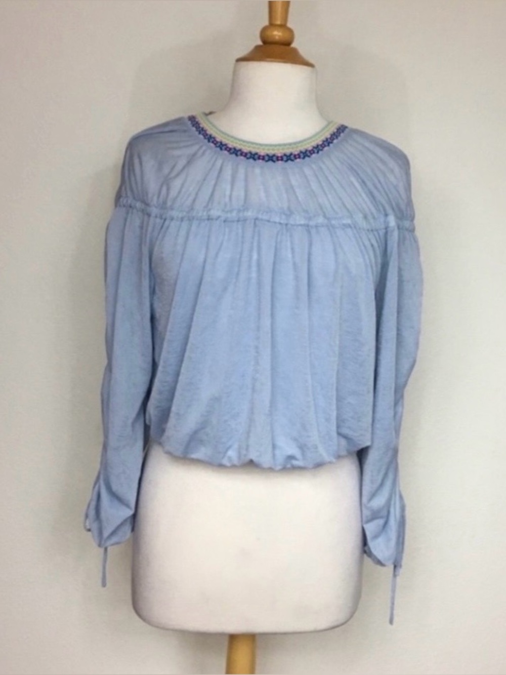 Free People Movement Women Light Blue Neon Aztec Trim Oversize Ruche Top XS Yoga